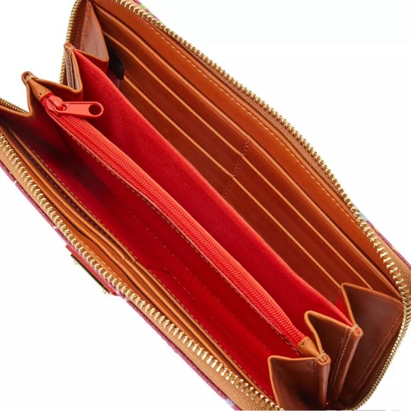 Dooney & Bourke Disney Classics Christmas Holiday Wristlet Wallet NWT - Picture 4 of 8